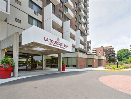 2 Bedroom Available At 5740 Cavendish Boulevard, Côte Saint-Luc - 5740 Cavendish Boulevard, Côte-Saint-Luc