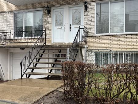 5 ½ Rénové à Anjou ( Haut De Duplex)
