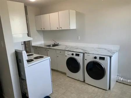 BEAUTIFUL 2 Bedroom Balcony Suite! | 9570 163 Street Northwest, Edmonton