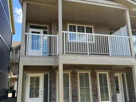Cozy, beautiful, prime location and reasy to move in townhouse | 31 - 1051 Graydon Hill Boulevard Southwest, Edmonton