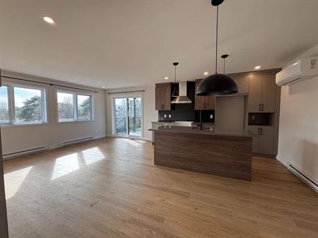 À Joliette : superbe 5 ½ neuf avec 100 $ de réduction mensuelle