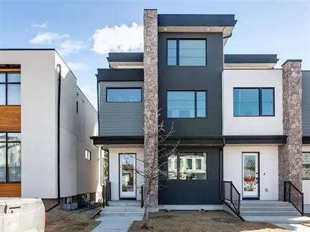 Luxurious 5 Bed 5 Bath Home Near Foothills – Furnished, All-Inclusive Utilities | 912 32 Street Northwest, Calgary