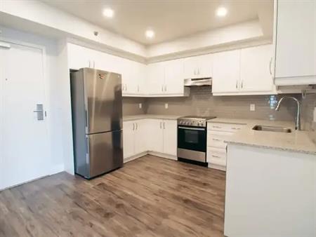5698 Main Street - #311 | 5698 Main Street -, Niagara Falls
