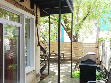 Montréal Le Plateau Mont Royal H2H Appartement 4½ comme 5 ½ Semi équipe jardin privée