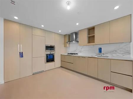 3401 13778 100 AVENUE | 3401 13778 100 AVENUE, Surrey