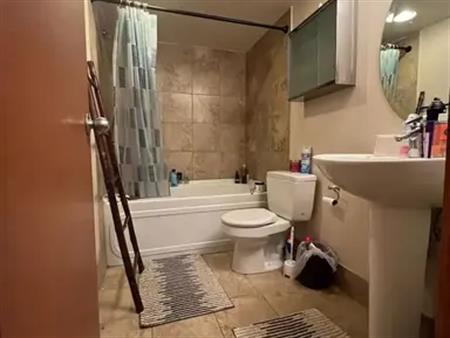 Private room in downtown luxury condo. Female Only. | 500 Eau Claire Avenue Southwest, Calgary