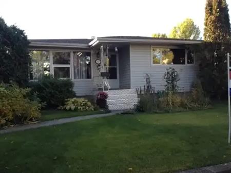 Fantastic Forest Heights Main Flr. avail August 1 | 10124 80 St, Edmonton