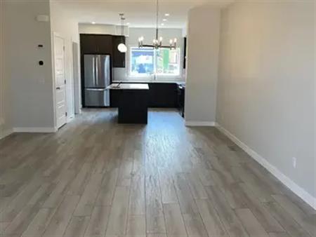 Brand new 3 bedroom detached  house available for rent | 38 Creekview Gardens Southwest, Calgary