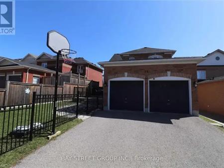 14 MCCARTNEY AVENUE | 14 MCCARTNEY AVENUE, Whitby