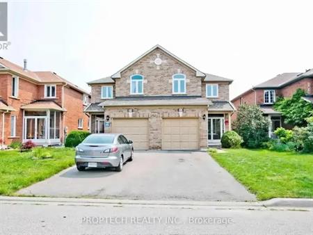 23 BALTIC STREET | 23 BALTIC STREET, Richmond Hill