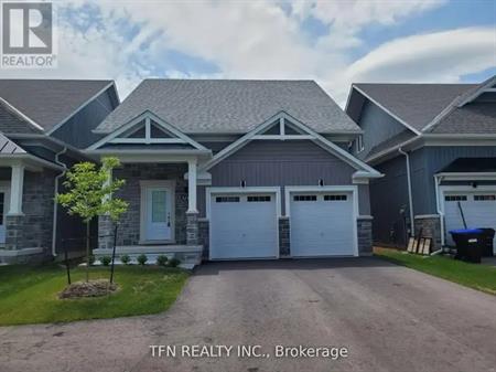 3213 MOSLEY STREET | 3213 MOSLEY STREET, Wasaga Beach