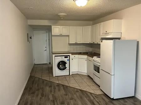 In suit laundry | 1823 26 Avenue Southwest, Calgary