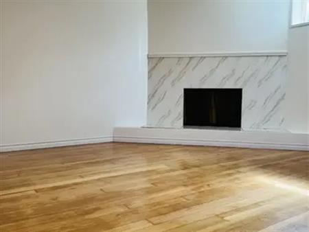 Comfortable & Modern Basement | Calgary