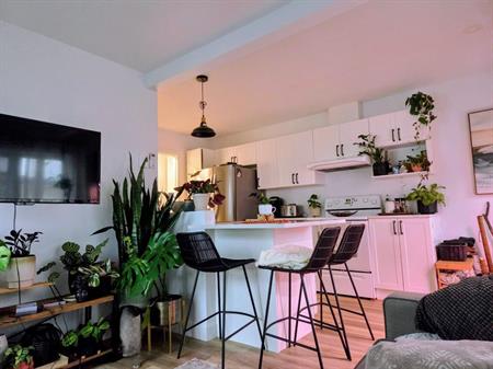 3 1/2, CHESTERVILLE, 825$ par mois. 1 juillet 2025.