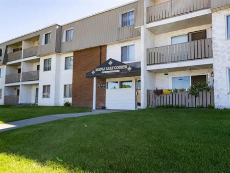 Maple Leaf Court | 9140 144 Avenue, Edmonton