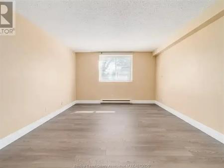 3936 WYANDOTTE Unit# 305 | 3936 WYANDOTTE Unit# 305, Windsor