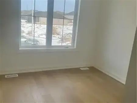 10 CRISTALLINA Drive Unit# Upper | 10 CRISTALLINA Drive Unit# Upper, Thorold