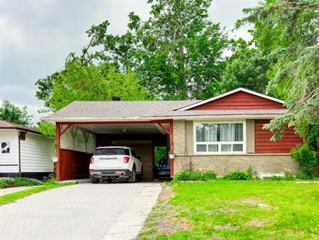 DAPHNE | 5 Daphne Crescent, Barrie