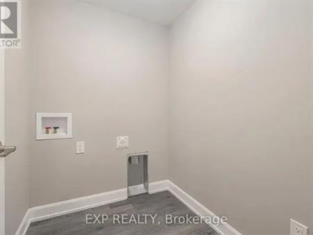 A - 1214 MONTBLANC CRESCENT | A - 1214 MONTBLANC CRESCENT, Russell