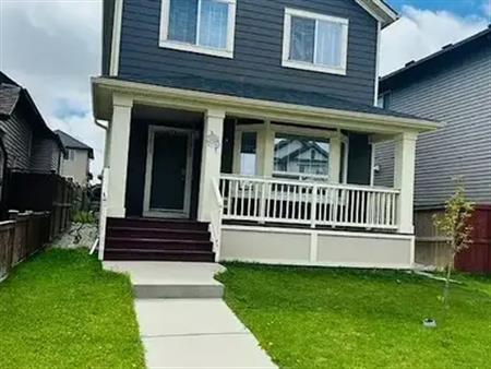 Beautiful 3 bed Family Home for Rent-comfort meets convenience | Calgary