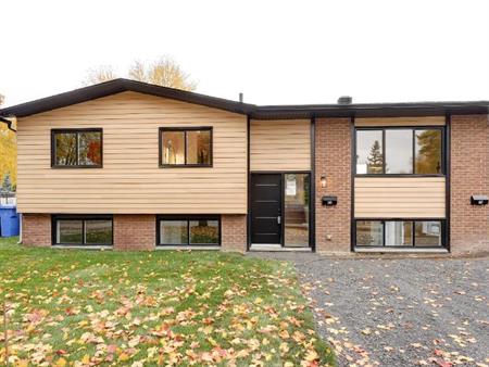 Maison 5 1/2 rénovée à St-Eustache - cour arrière - 1er août