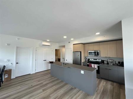 Grand 4½ moderne à Sainte-Foy – Tout inclus