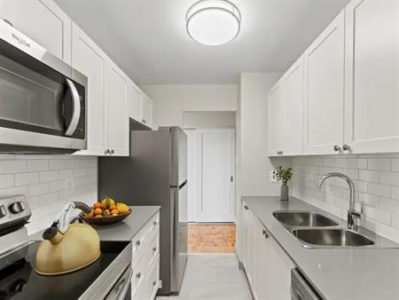 Simcoe | 91 King Street East, Kingston