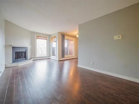 Common Wealth Place | 10555 93 Street Northwest, Edmonton