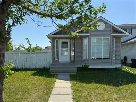 7331B Laguna Way NE | 7331 Laguna Way Northeast, Calgary
