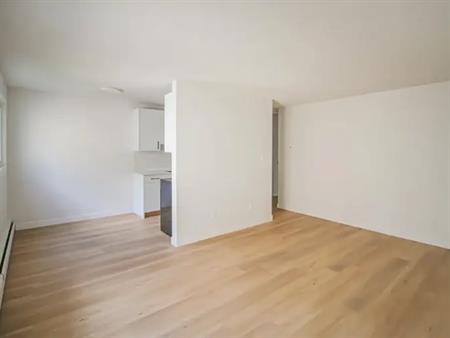 Able Apartments | 10955 84 Street Northwest, Edmonton