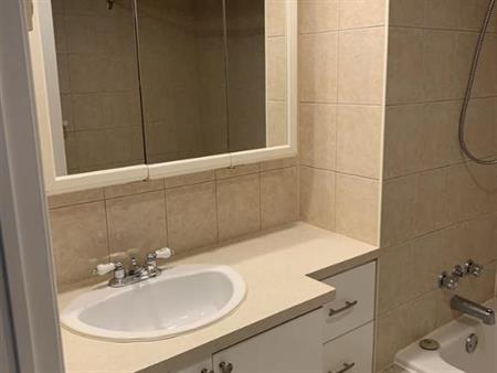 Grand appartement 5 1/2 a louer