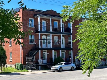 Logement 4 1/2 a Lachine avec air climatisé