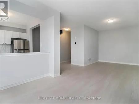 53 LENTAGO AVENUE | 53 LENTAGO AVENUE, Ottawa