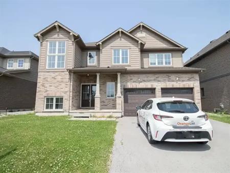 9241 Tallgrass Avenue | 9241 Tallgrass Avenue, Niagara Falls