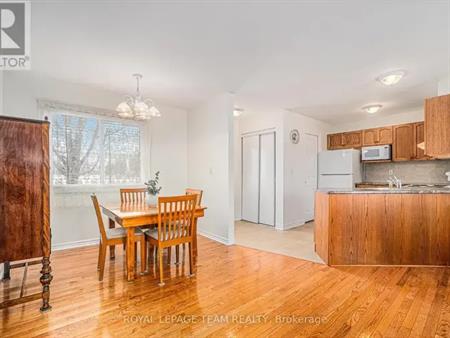 509 PUMPKIN PATCH PRIVATE | 509 PUMPKIN PATCH PRIVATE, Ottawa