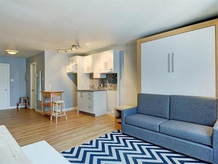 Loft entièrement meublé à louer Vieux-Québec mai 2025