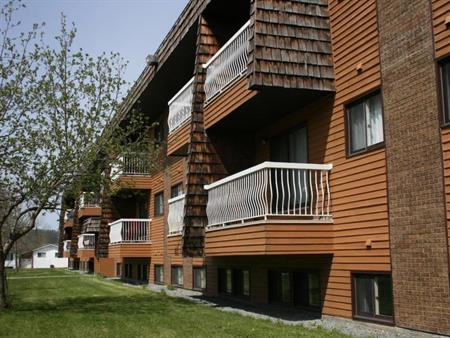 Tiffany Place Apartments | 4001 Enemark Crescent, Prince George