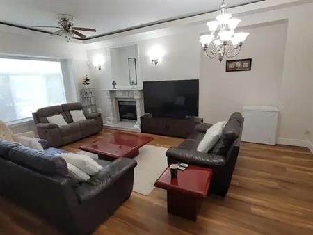 Furnished Quiet Room in East Clayton | Upscale Home | $1100 incl. Parking | Surrey