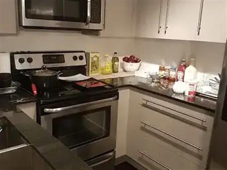 Cozy 2 bedroom Mahogany Condo with DEN and parking spot | 11 Mahogany Row SE, Calgary