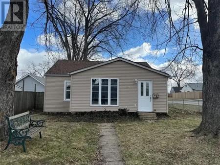 1296 ELM AVENUE | 1296 ELM AVENUE, Windsor