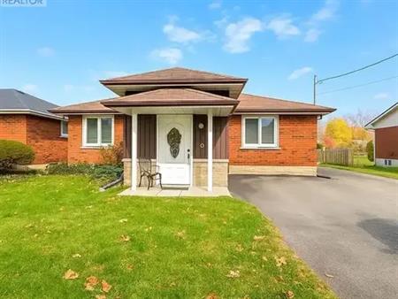 62 OAKHILL Drive | 62 OAKHILL Drive, Brantford