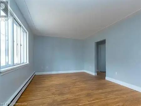 50 YORK Road Unit# 1 | 50 YORK Road Unit# 1, Dundas