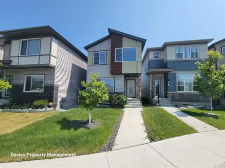 403 37 Avenue NW | 403 37 Avenue Northwest, Edmonton