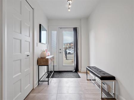 Logement/Appartement Grand 4½ haut de gamme- Lavaltrie