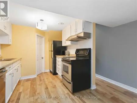 2 BUSHFORD STREET | 2 BUSHFORD STREET, Clarington