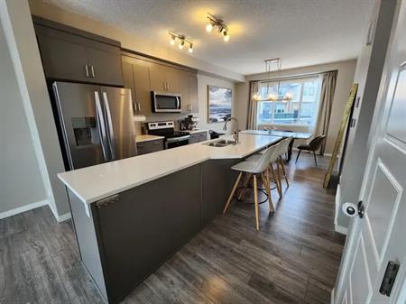 Stunning 3 bed / 2.5 bath townhome in the heart of Schonsee. | 97 - 16903 68 Street Northwest, Edmonton