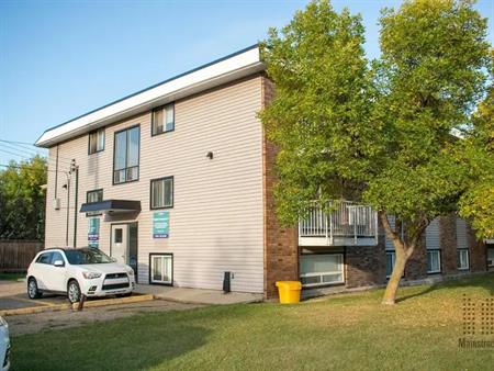 Camelia Court | 11110 127 Street NW, Edmonton