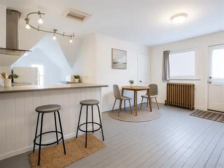 Charming Loft-Style 2 Bedroom For Rent in the Heart of the Avenues Peterborough | 320 Boswell Avenue, Peterborough
