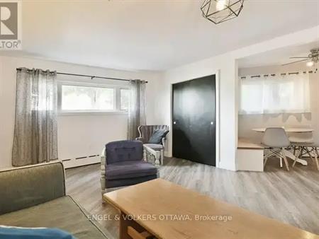 A - 270 MICHEL CIRCLE | A - 270 MICHEL CIRCLE, Ottawa