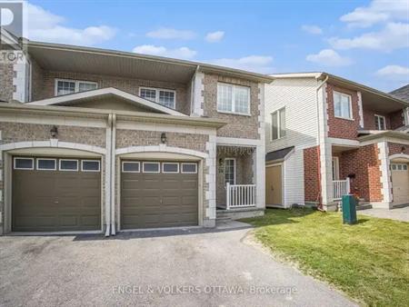26 DUNDALK PRIVATE | 26 DUNDALK PRIVATE, Ottawa